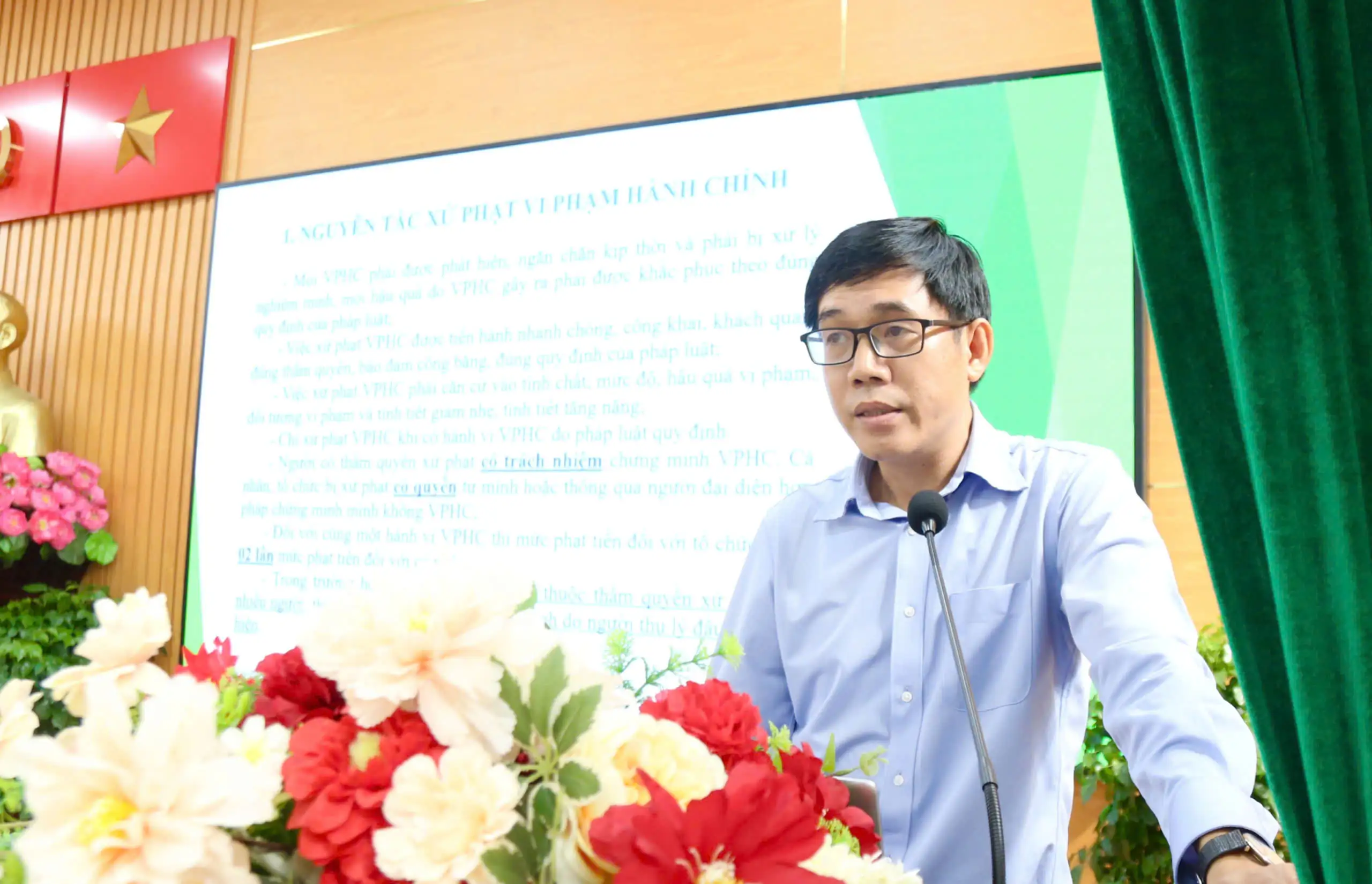 Phường Chánh Hưng tập huấn công tác xử phạt vi phạm hành chính trong lĩnh vực bảo vệ môi trường và an ninh trật tự